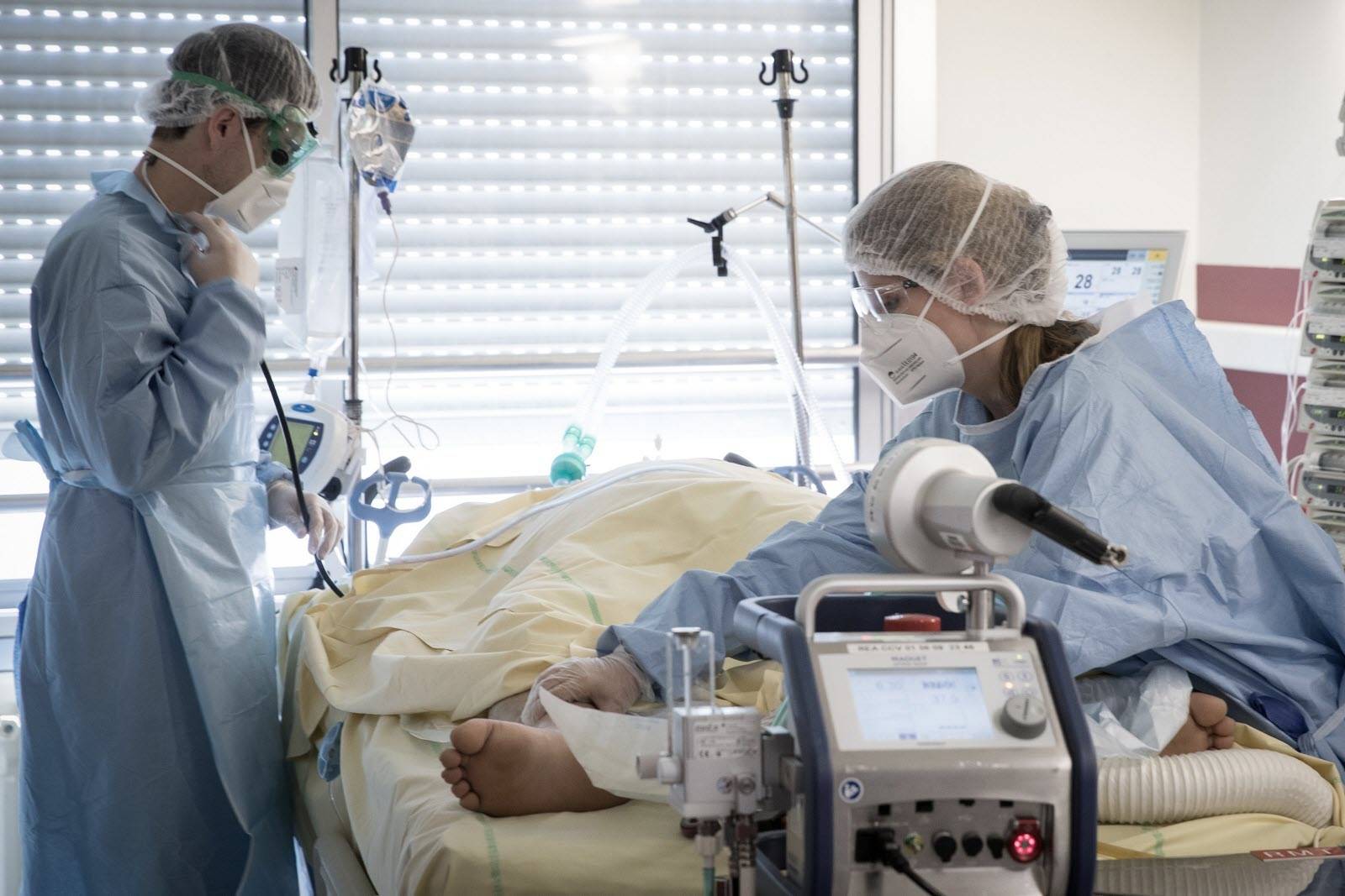 Coronavirus : aucune capacité dans l’unité de soins intensifs – rapport d’un médecin